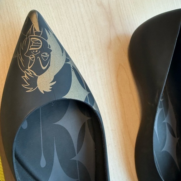 Melissa X Disney Cruella Deville Glam Sz 7 worn once briefly!! Jelly flats - Picture 3 of 11